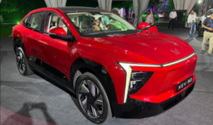 महिंद्रा XEV 9e और BE6 वायरलेस CarPlay फीचर के पीछे की सच्चाई और खरीदारों के सवाल