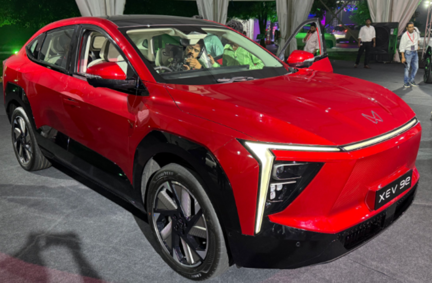 महिंद्रा XEV 9e और BE6 वायरलेस CarPlay फीचर के पीछे की सच्चाई और खरीदारों के सवाल